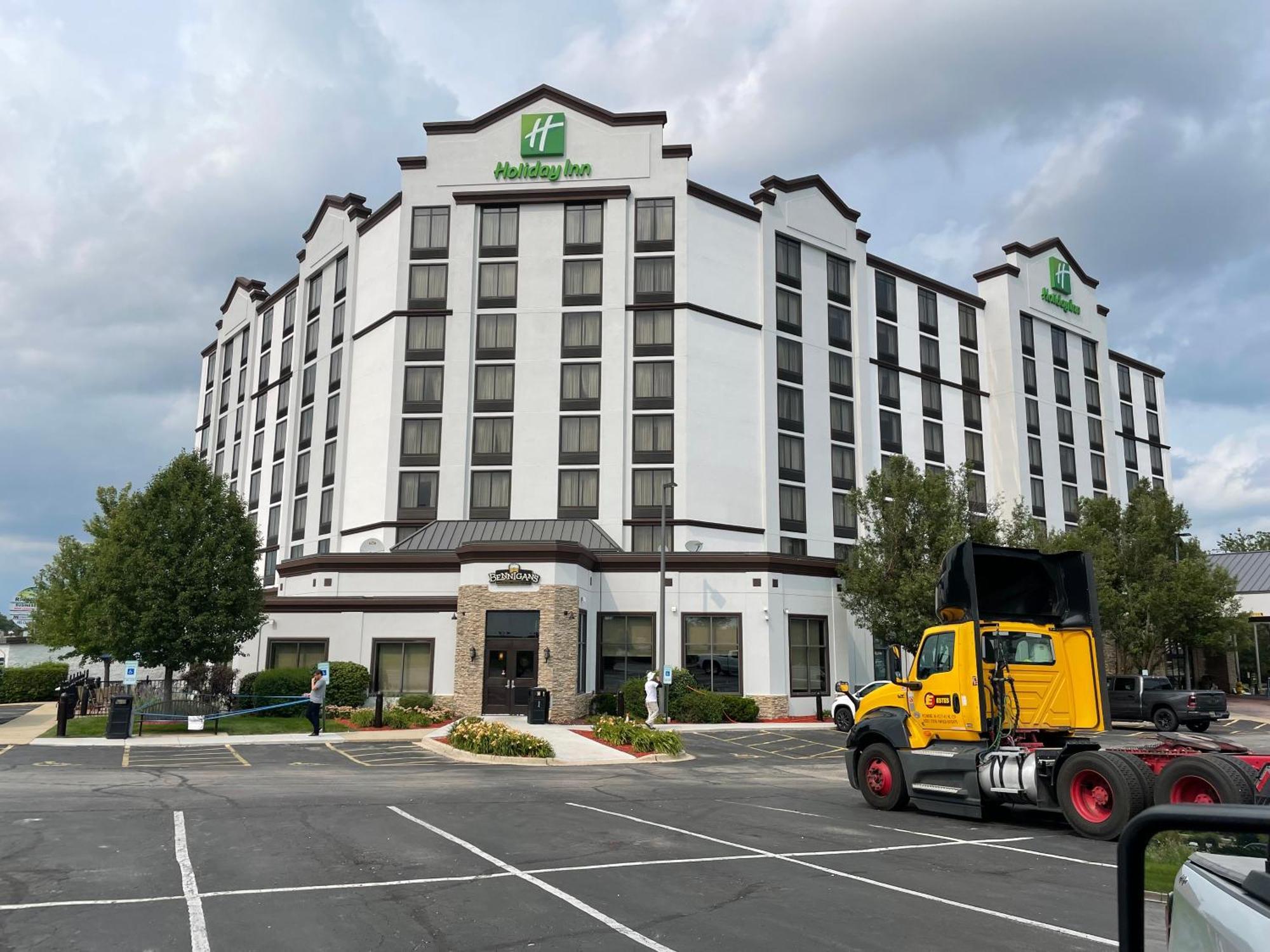 Holiday Inn Hotel & Suites Chicago Northwest - Elgin By Ihg Ngoại thất bức ảnh